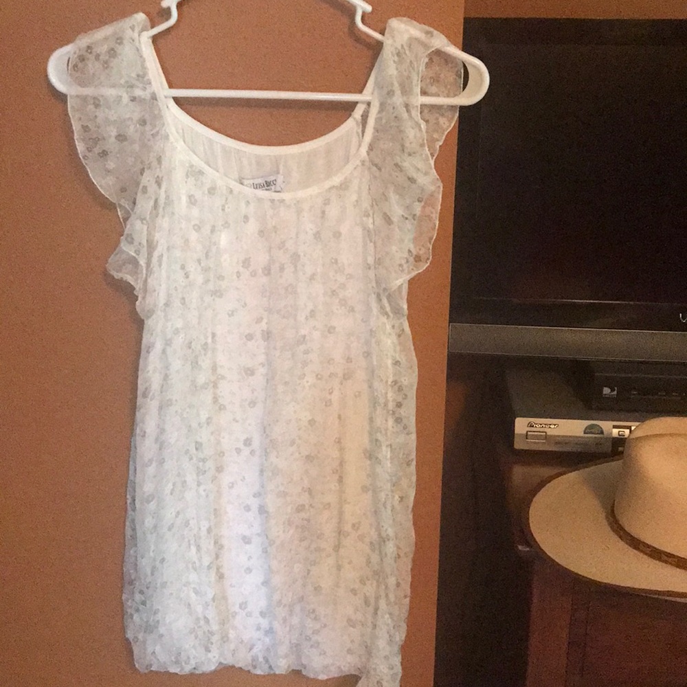 Floral flutter sleeve top